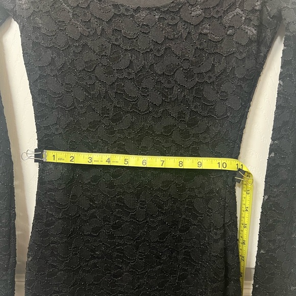 Windsor Lace Dress - Picture 7 of 11